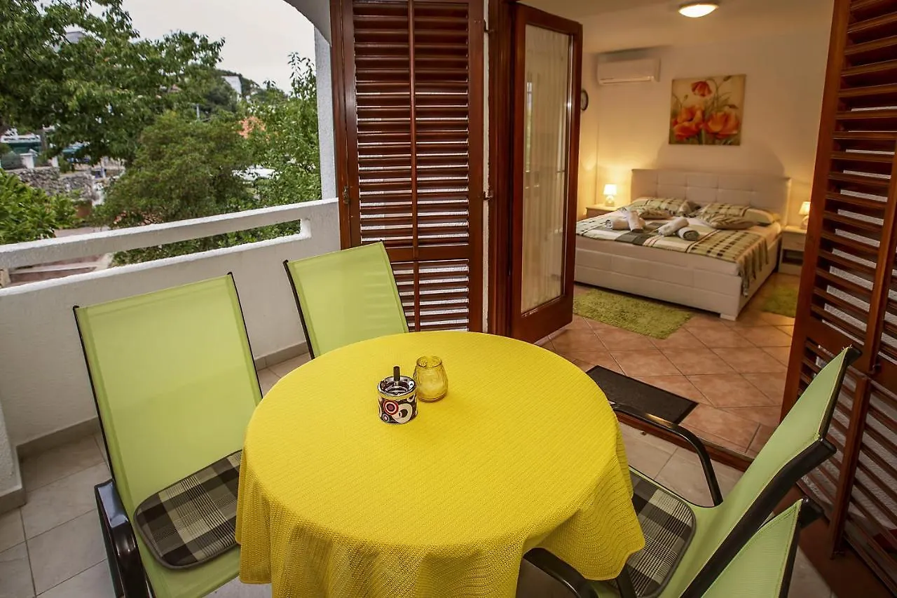 Apartments Juranic I Baška